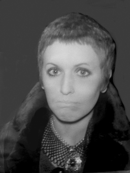 Fichier:Parapluie Huy 1967 1968 Huy68 Julie Driscol02.jpg