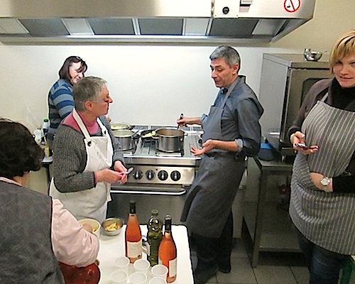 Fichier:Atelier cuisine CCE raviolis08.jpg