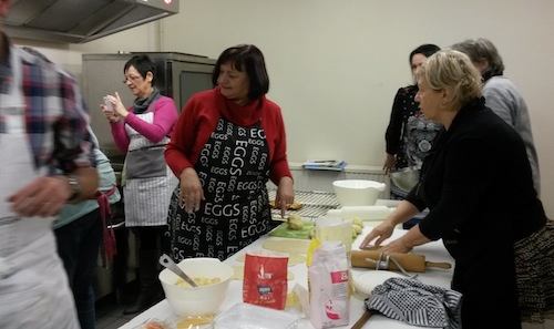 Fichier:Atelier cuisine CCE gaufres-02.jpg