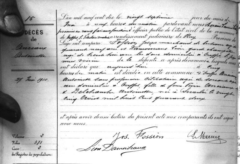 Fichier:Anciaux Antoinette †.jpg