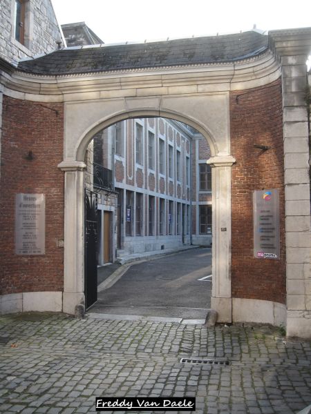 Fichier:Ancien Commissariat de Police de Huy.jpg