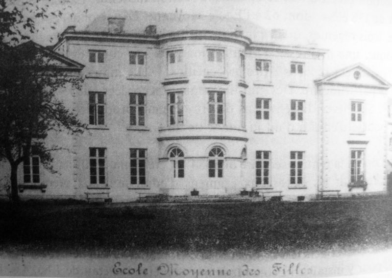 Fichier:Ancien Couvent des Ursulines à Huy.JPG