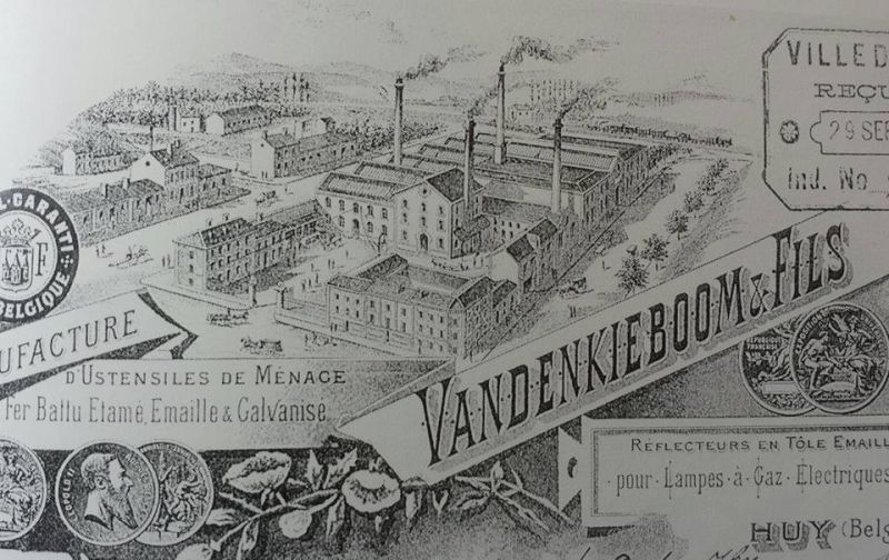Fichier:Anciens commerce émaillerie.jpg