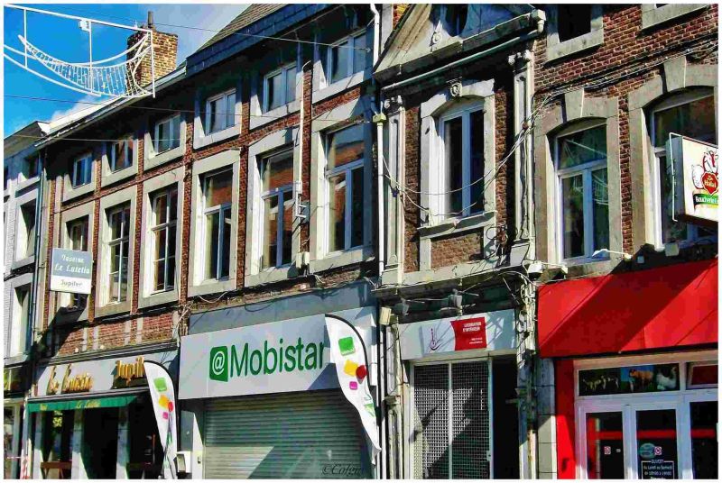 Fichier:Avant l'effondrement Rue Neuve.jpg