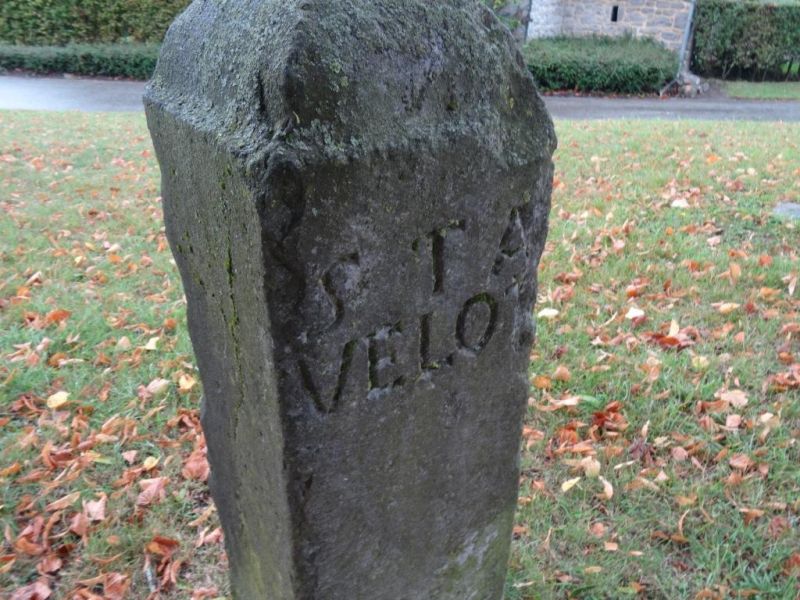 Fichier:Borne Lg-Stavelot Malmedy N°4 (3) Les Floxhes.71.JPG