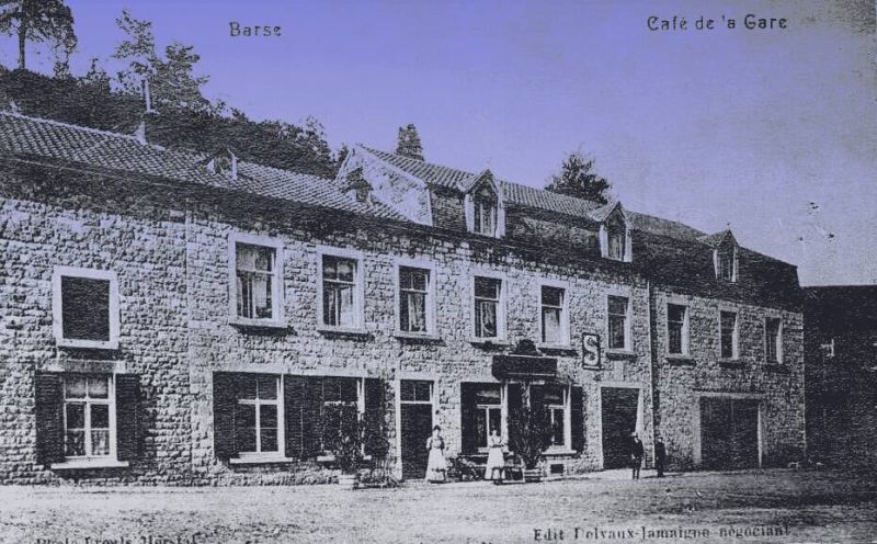 Fichier:Café de la gare - Barse.jpg
