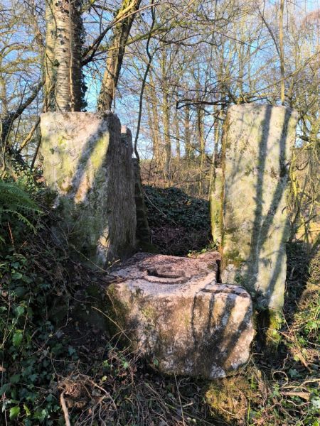 Fichier:Carrière granit Lizin 02.71.jpg
