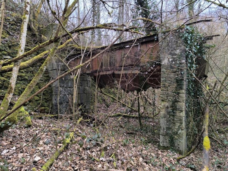 Fichier:Carrières grès Lizin 03.71.jpg