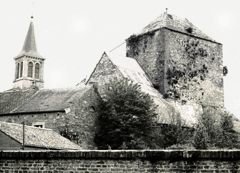 Fichier:Centre hist Ouffet 14.71.jpg