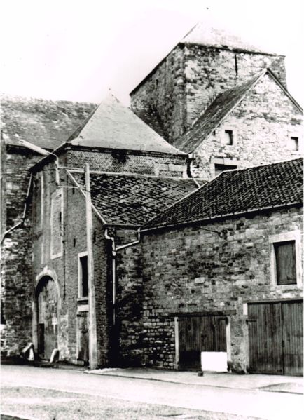 Fichier:Centre hist Ouffet 21.71.jpg