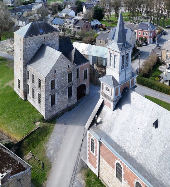 Fichier:Centre hist Ouffet DJI 02(2).jpg
