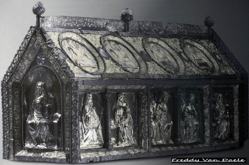 Fichier:Châsse de saint Domitien.JPG
