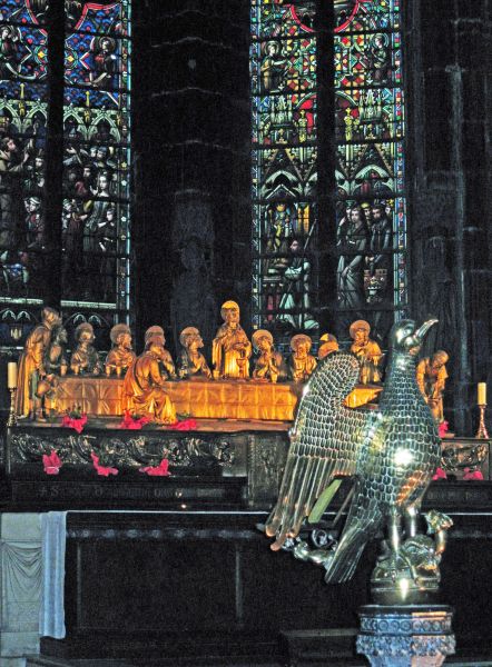 Fichier:Collégiale de Huy Le Choeur.jpg