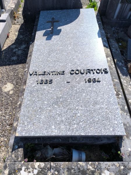 Fichier:Courtois Valentine NC499.JPG