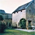 L'ancienne école est à présent une annexe de l'habitation du N°15.