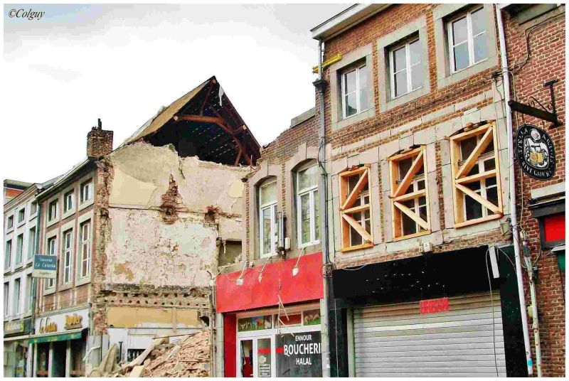 Fichier:Effondrement immeuble4.jpg
