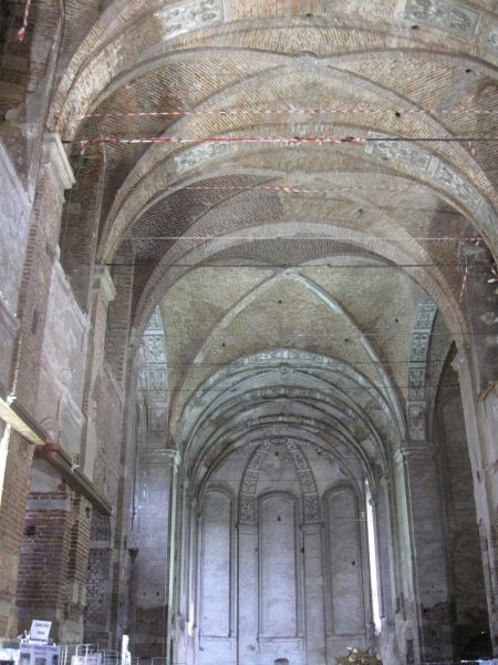 Fichier:Eglise abbatiale de la Paix-Dieu.JPG