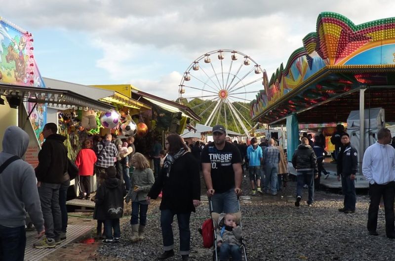 Fichier:Foire à 1 euro.jpg