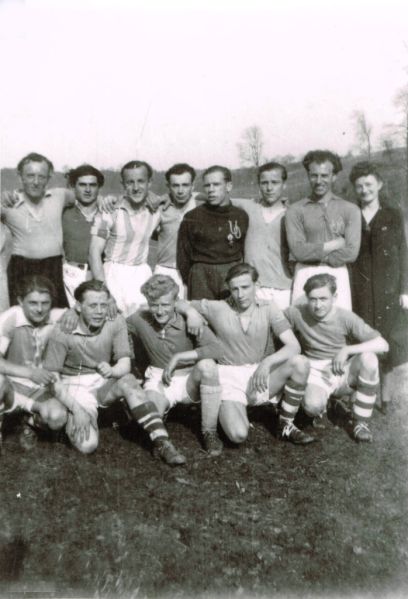 Fichier:Foot 28.71.jpg