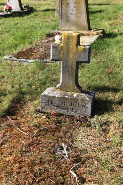 Fichier:G135.71.jpg