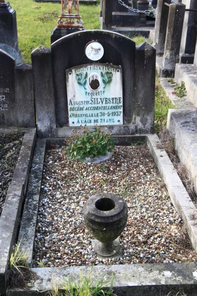 Fichier:G96.71.jpg