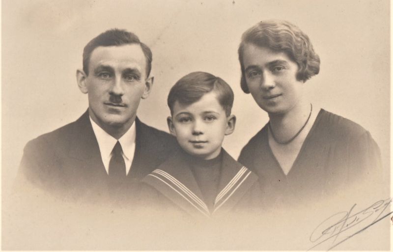 Fichier:Genot César et Polet Julia et Joseph.JPG