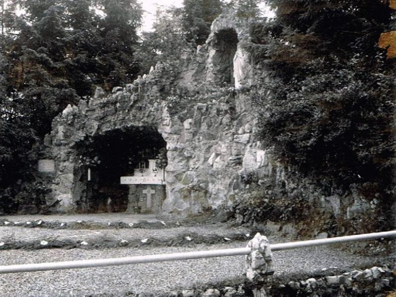 Fichier:Grotte N-D Béemont 03.jpg
