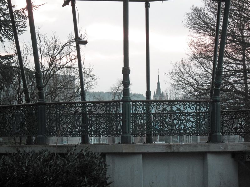 Fichier:Kiosque à Huy.JPG
