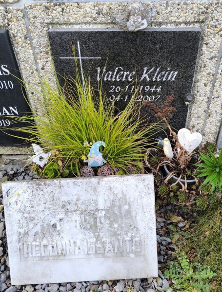 Fichier:Klein Valère Columb.jpg