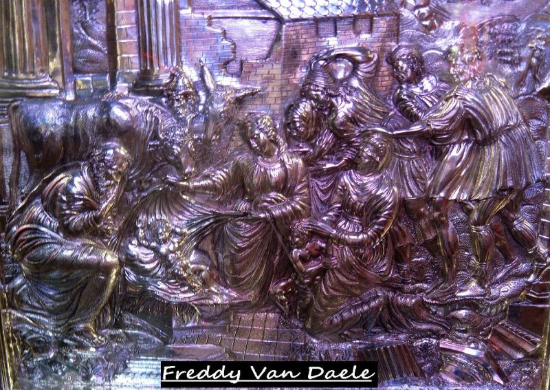 Fichier:La Vierge de la Chaire de Vérité de Huy.JPG