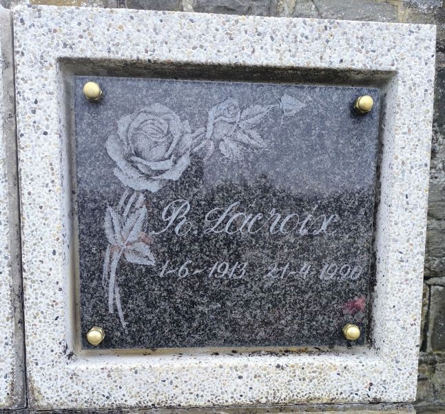 Fichier:Lacroix Raymond Columb.jpg