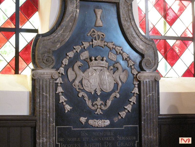 Fichier:Le blason de Grady-de Latour.JPG
