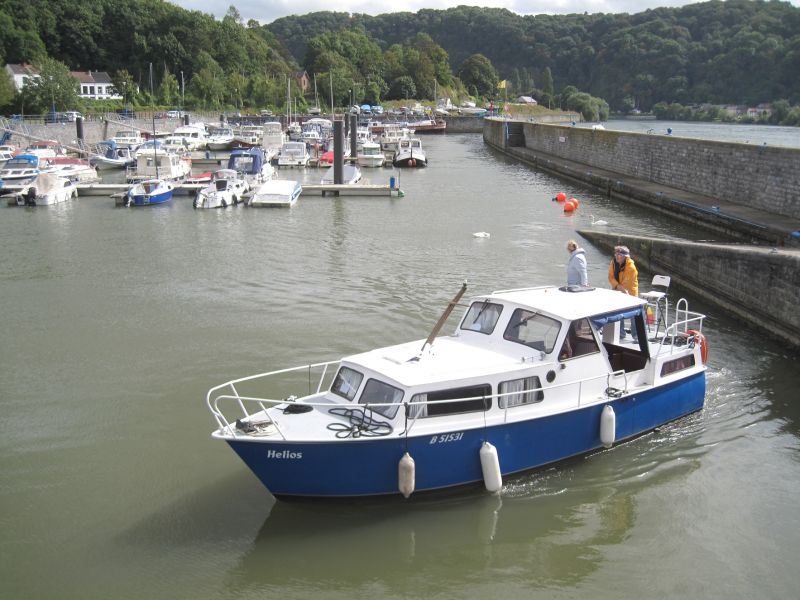 Fichier:Le port de Statte.jpg
