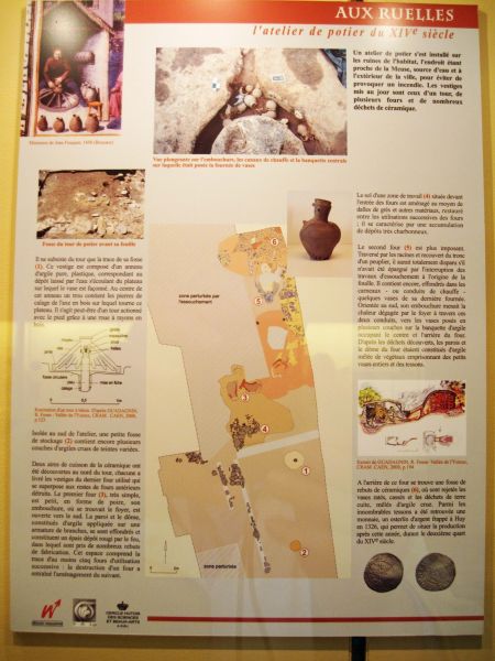 Fichier:Les Ruelles de Huy.JPG