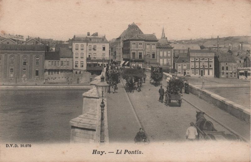 Fichier:Li Pontia.jpg