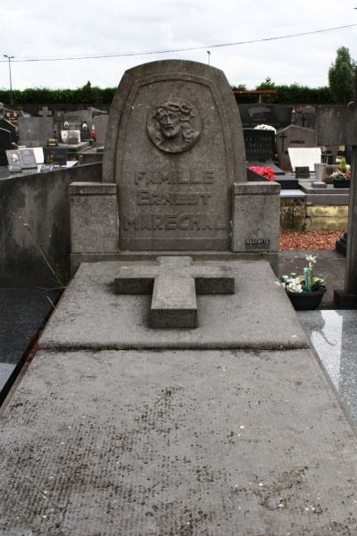 Fichier:Maréchal-Godet NC144.jpg