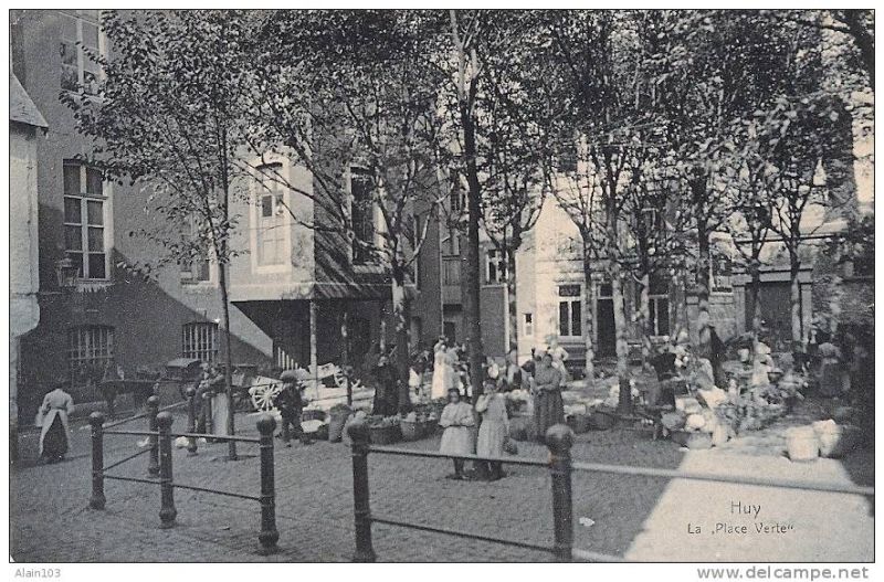 Fichier:Marché sur la Place Verte.jpg