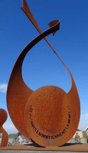 Fichier:Ouffet sculp centre.71.JPG