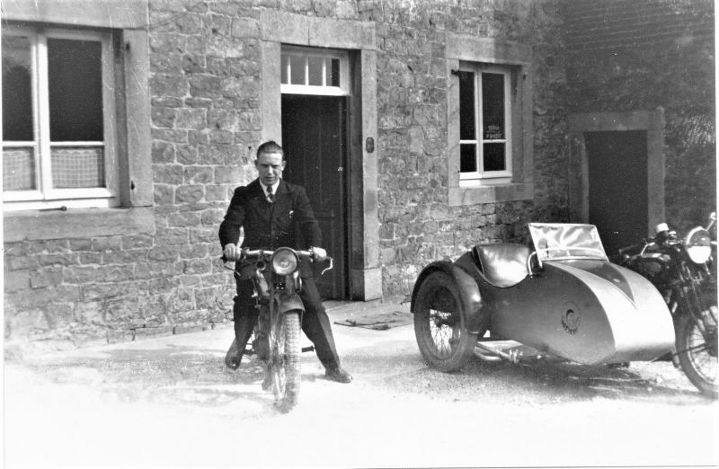 Fichier:Pêtre E moto 01.JPG
