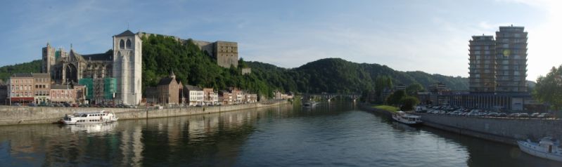 Fichier:Panorama Huy.jpg