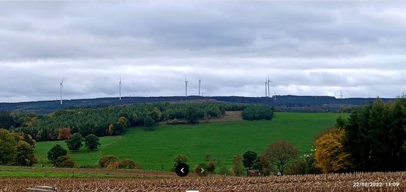 Fichier:Parc éolien du Lambiester Lierneux (2).jpg
