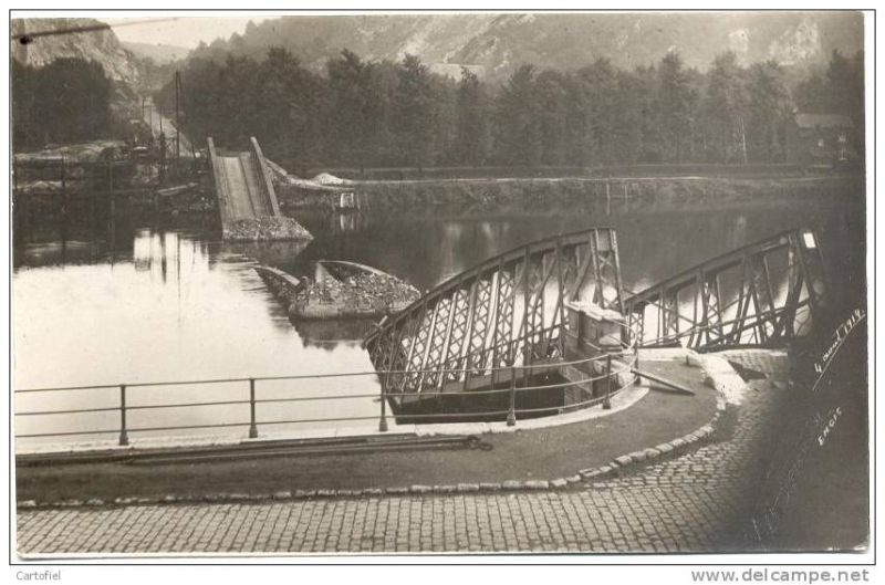 Fichier:Pont détruit.jpg