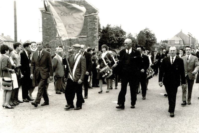 Fichier:SRSCO 02.71.jpg