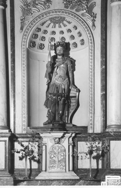 Fichier:Saint Mengold statue.JPG