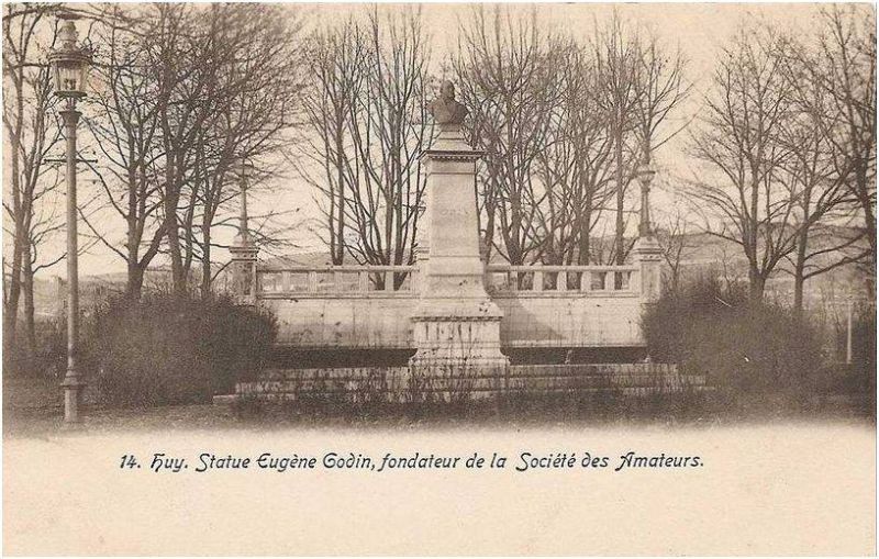 Fichier:Statue d'Eugène Godin.jpg