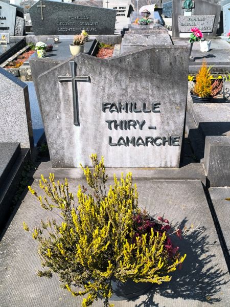 Fichier:Thiry-Lamarche NC297.jpg