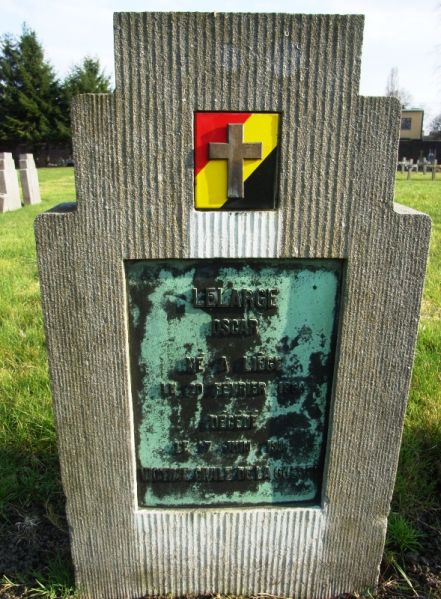 Fichier:Tombe Oscar Lelarge.JPG