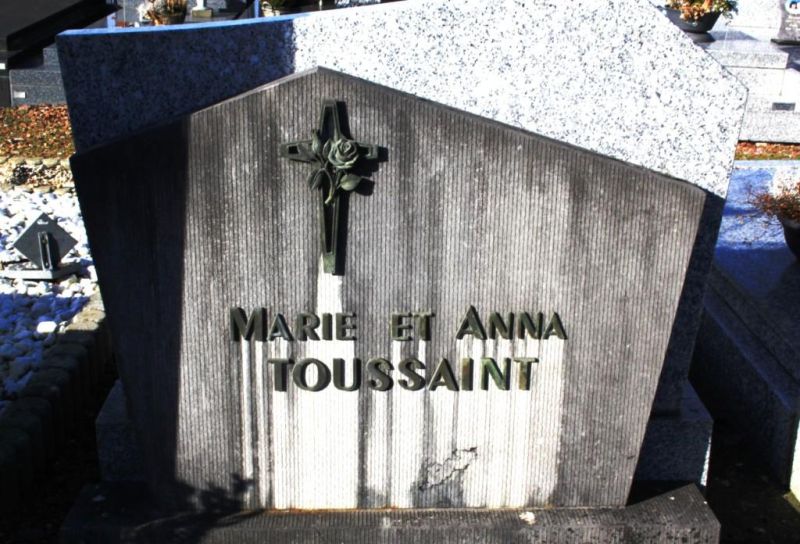 Fichier:Toussaint Anna et Marie NC511.JPG