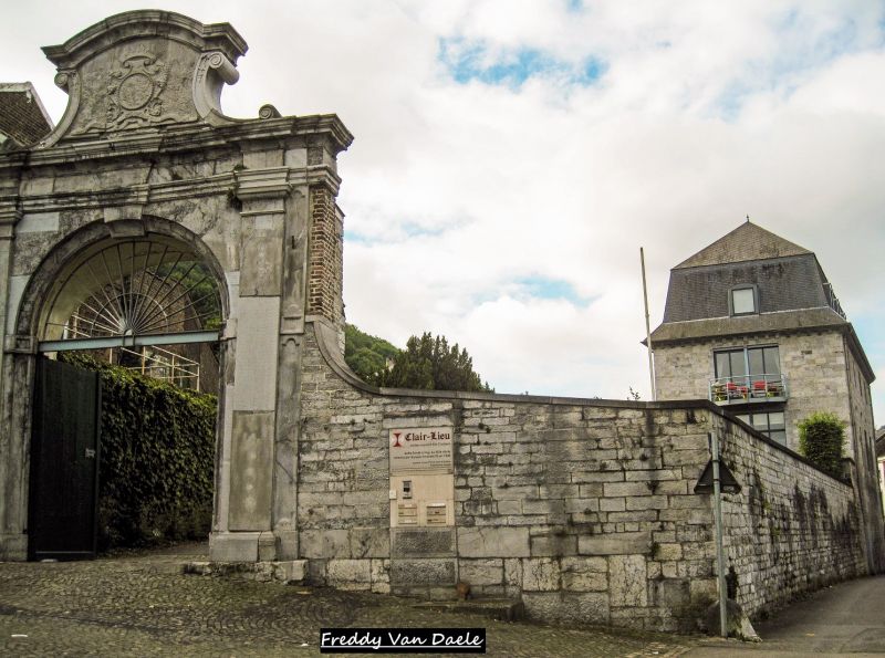 Fichier:Vestige du couvent des Croisiers à Huy.jpg