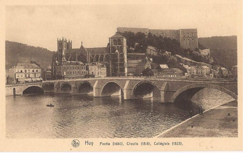 Fichier:Vue aérienne Huy4.jpg